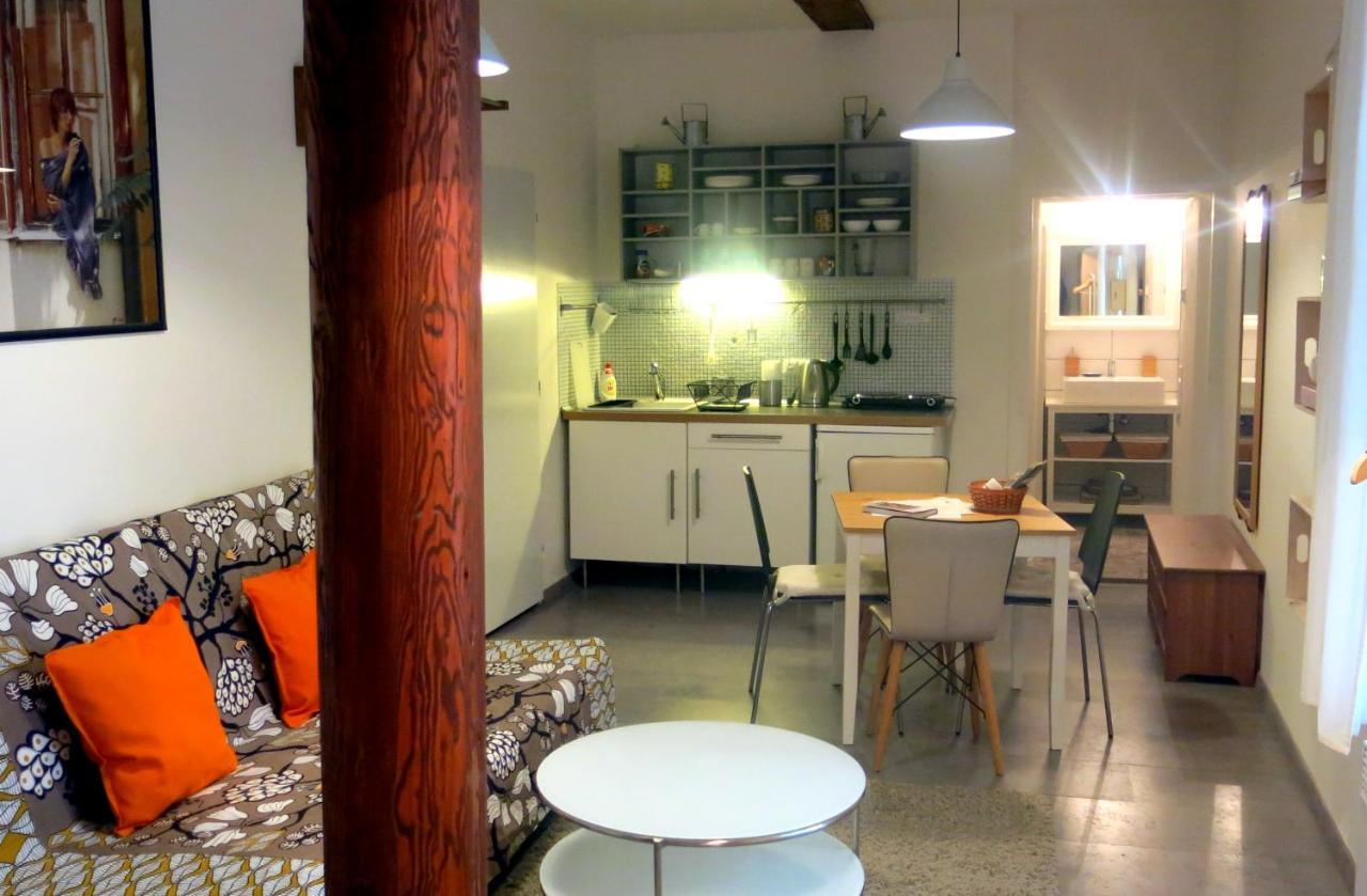 Magnificent Apartment In The Center Of Praag Buitenkant foto